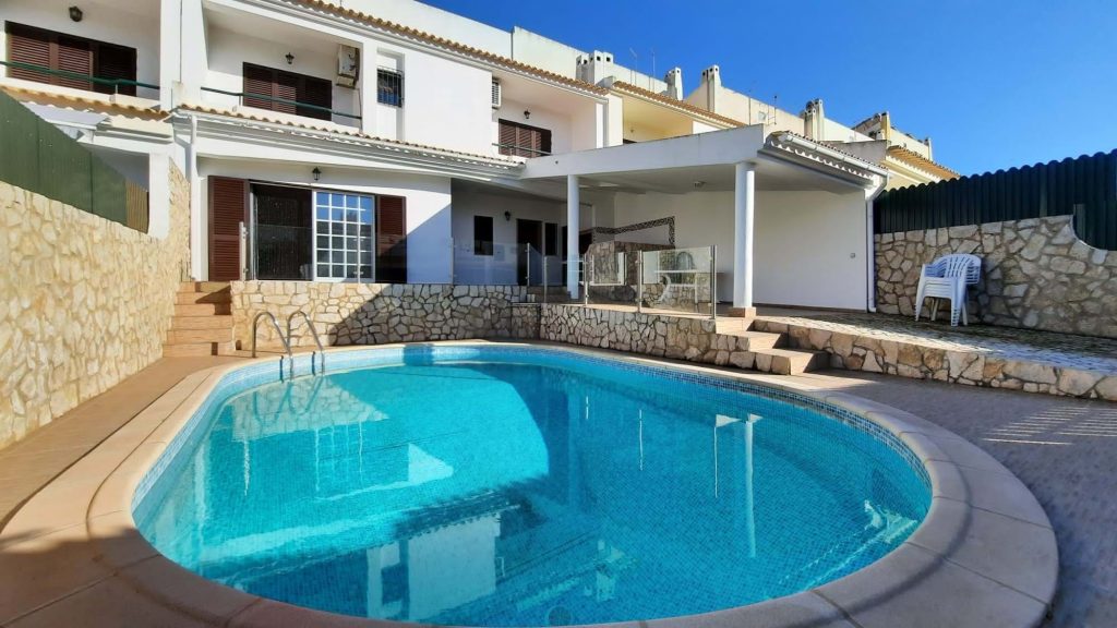 2 Bedroom Townhouse Albufeira